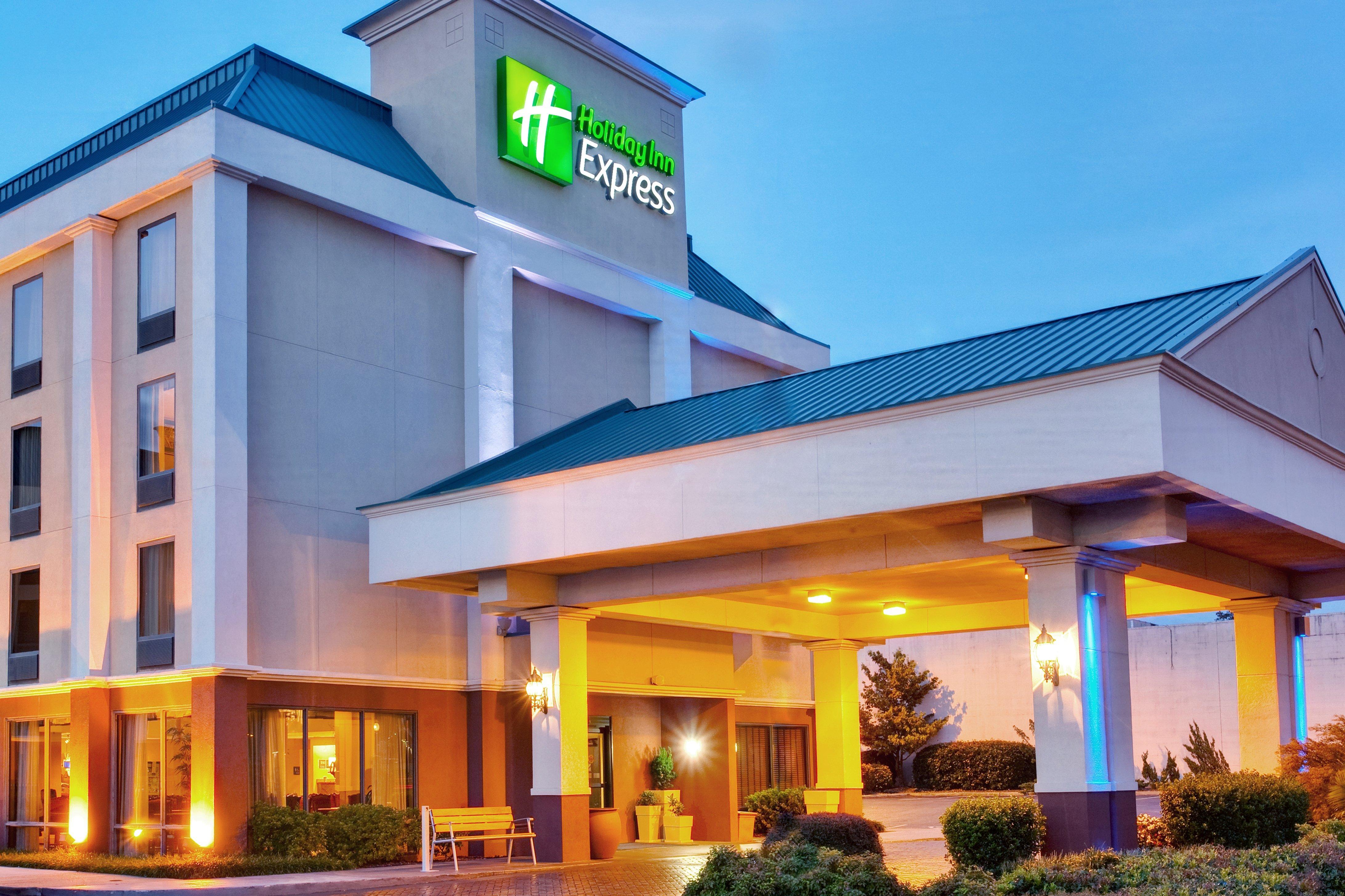 Holiday Inn Express Memphis Medical Center - Midtown, An Ihg Hotel Exterior photo